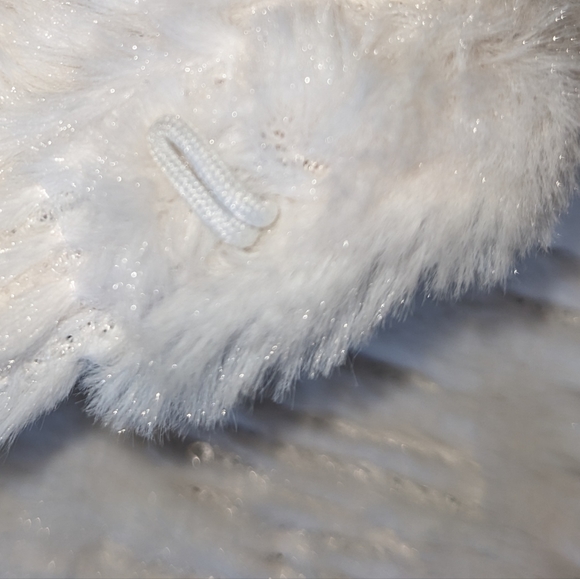 NWT Betsy Johnson faux fur jacket - Picture 7 of 7